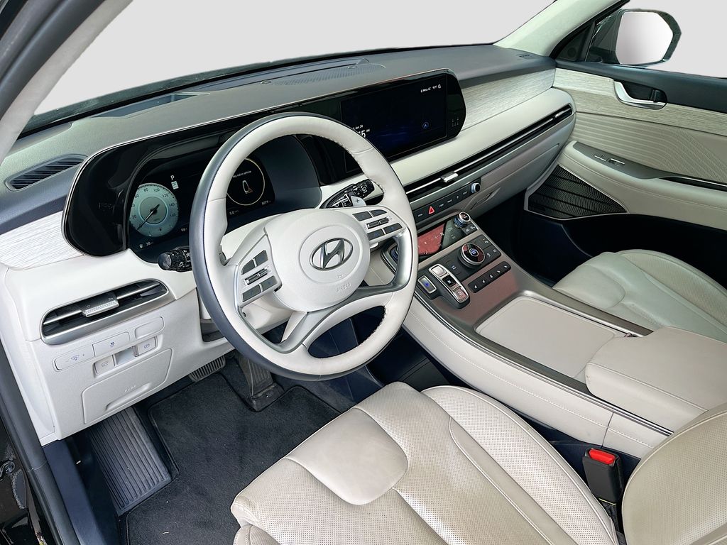 Used 2024 Black Hyundai Calligraphy image 9