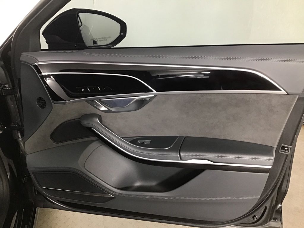 Used 2020 Black Audi 4.0T image 20