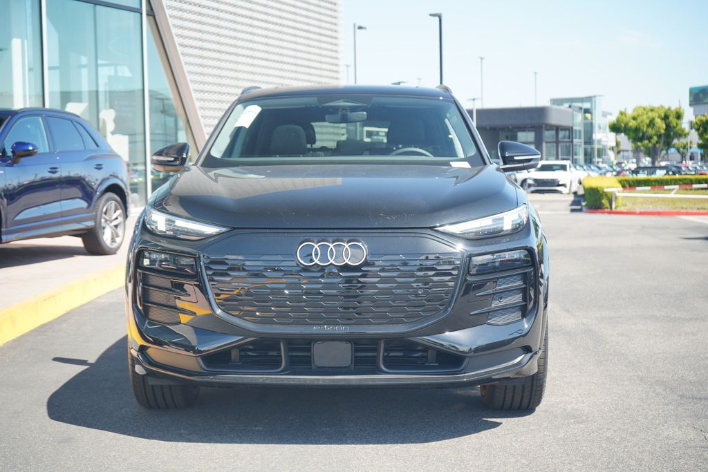 2025 Audi Q6 e-tron Premium 5