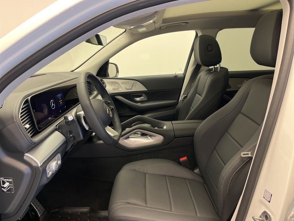 Thumbnail: 2026 Mercedes-Benz GLS - 12