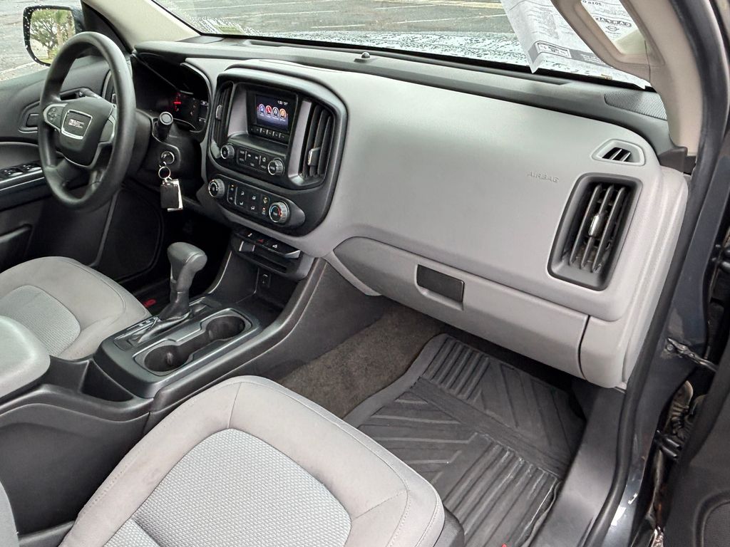 Thumbnail: 2016 GMC Canyon - 19