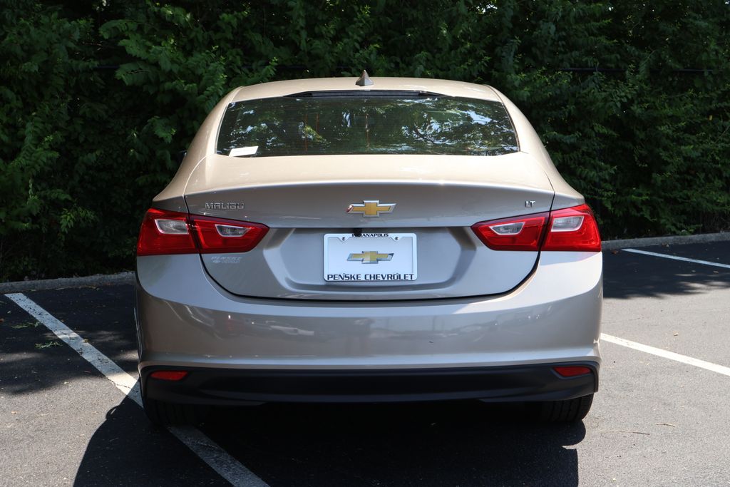 Thumbnail: 2023 Chevrolet Malibu - 6