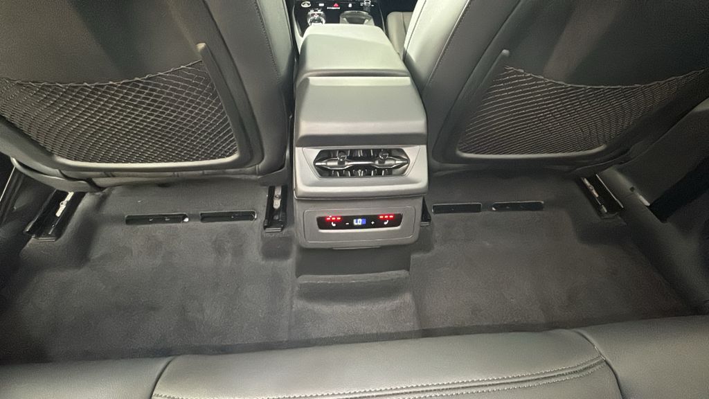 2025 Audi Q6 e-tron Premium 21
