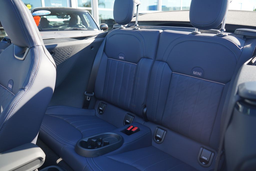Thumbnail: 2026 MINI Cooper - 9