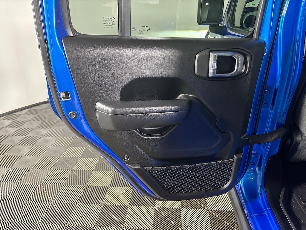 2024 Jeep Gladiator Willys