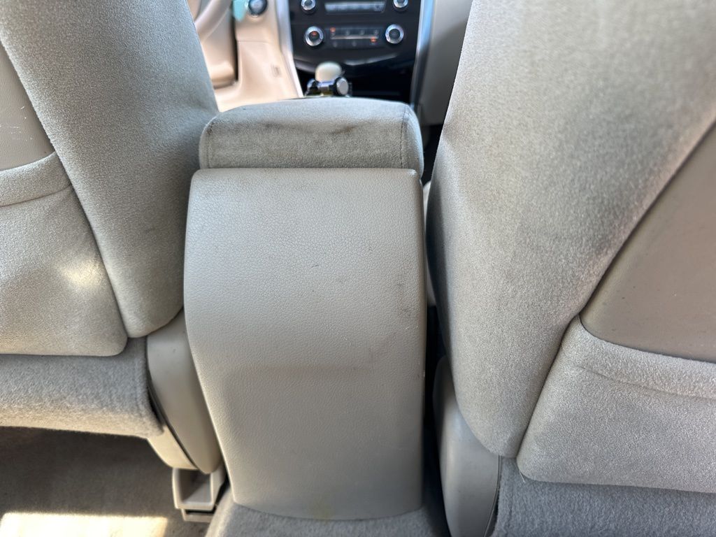 2013 Cayenne Red Metallic Nissan Altima 2.5 S FWD Sedan