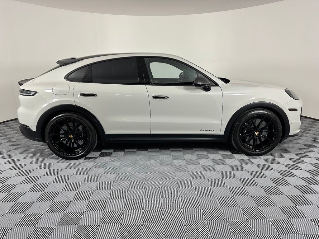 Thumbnail: 2024 Porsche  - 11