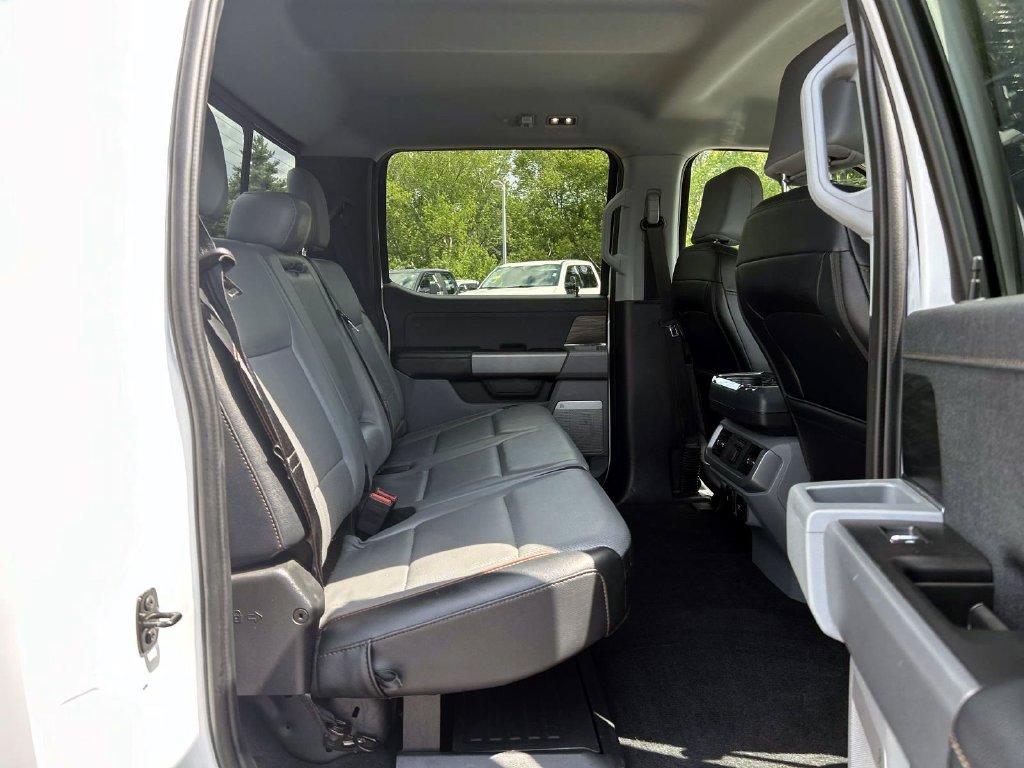2025 Ford F-150 Lariat Oxford White - Grieco Acura - Image 19