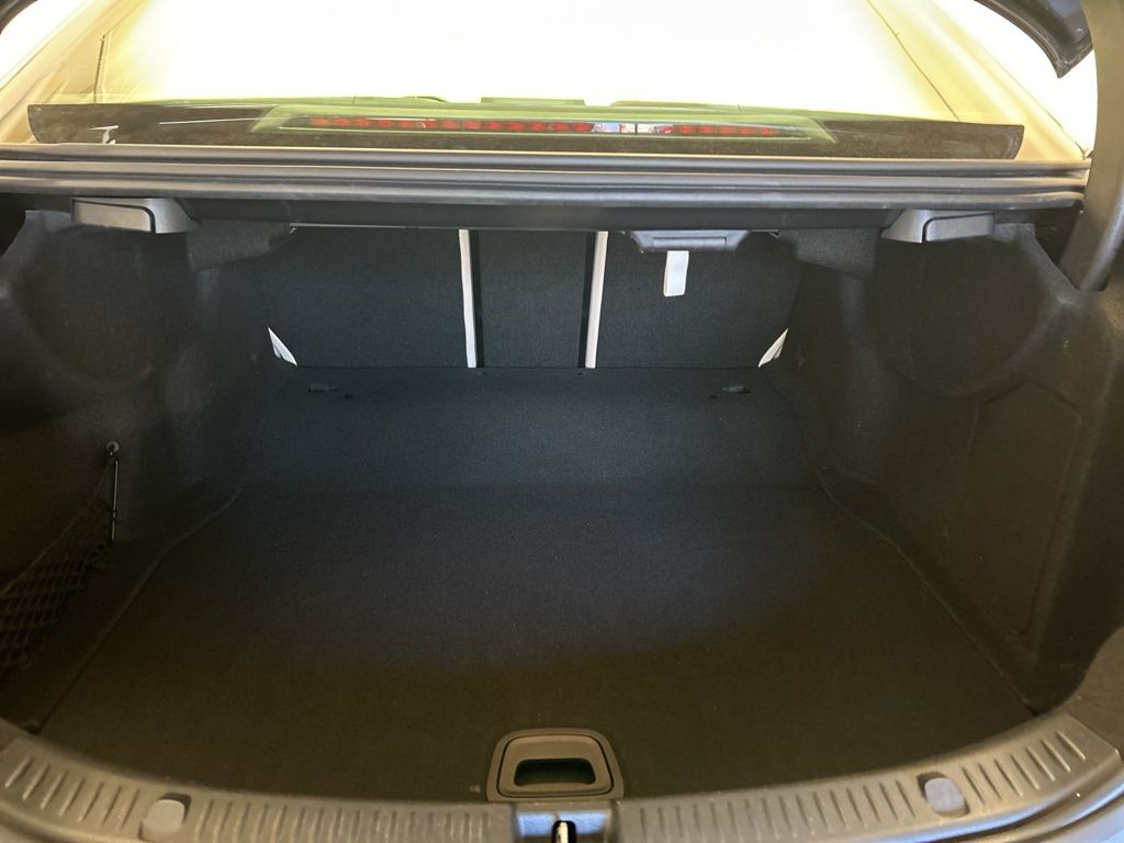 Thumbnail: 2023 Mercedes-Benz E-Class - 27