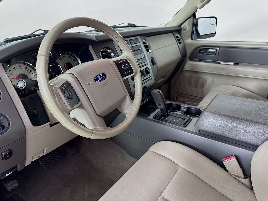 Used Car 2013 Ford Expedition  Xlt For Sale Under $10,000 In Austin, Texas
