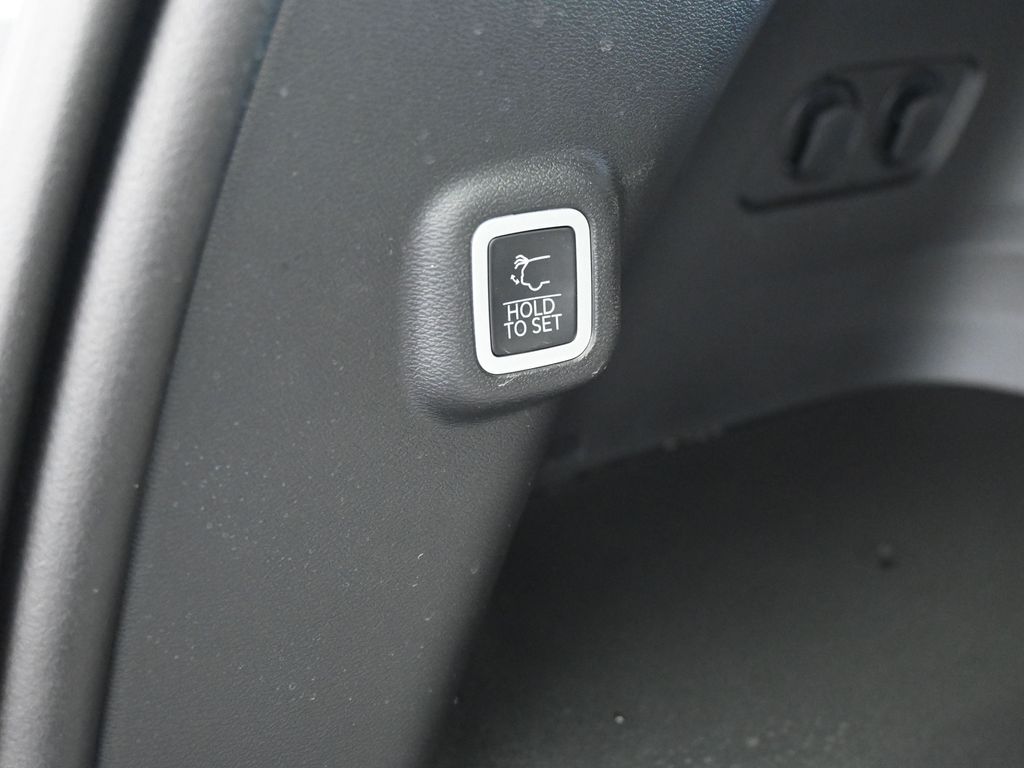 New 2026 Bright White Clearcoat Jeep Overland image 36