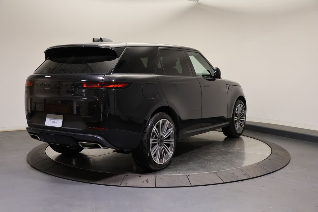 Thumbnail: 2026 Land Rover Range Rover Sport - 5