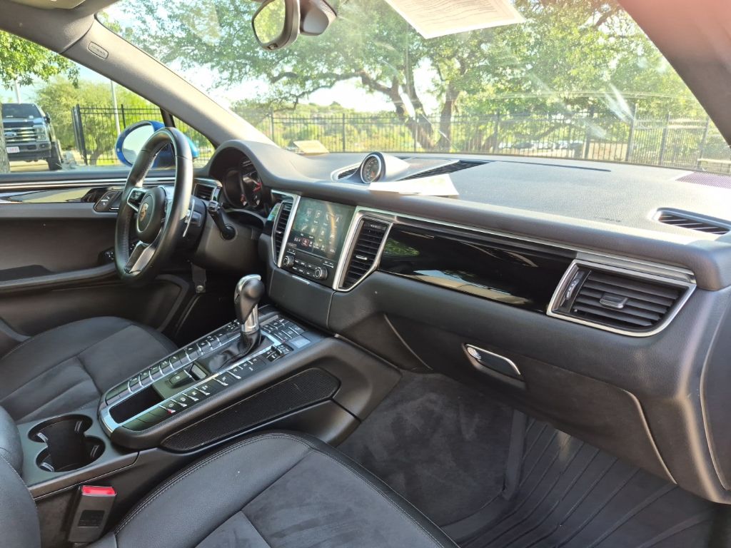 Used Car 2018 Porsche Macan  For Sale Under $25,000 In Austin, Texas