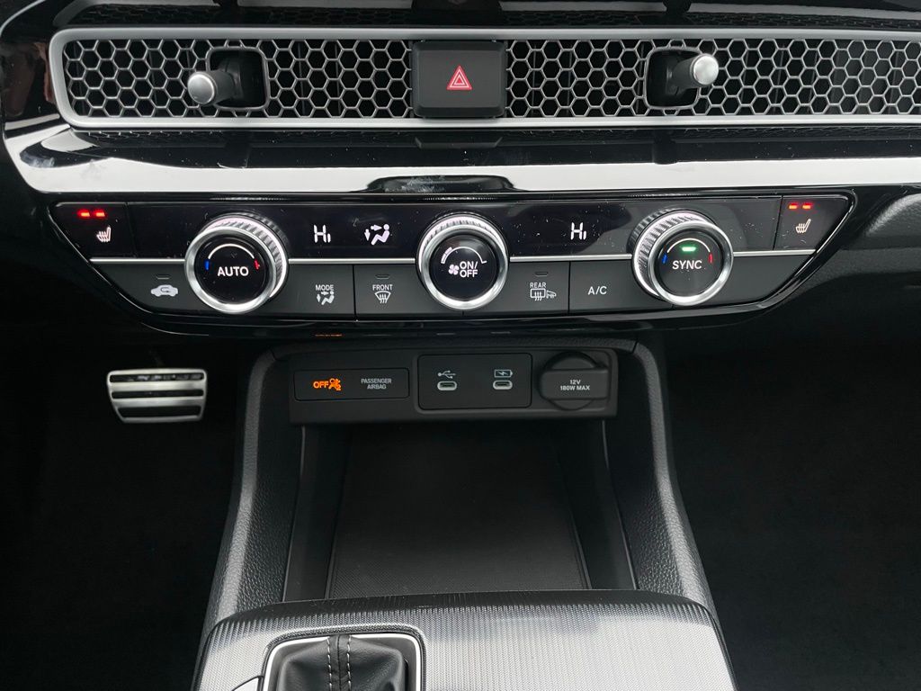2025 Honda Civic Sport 19