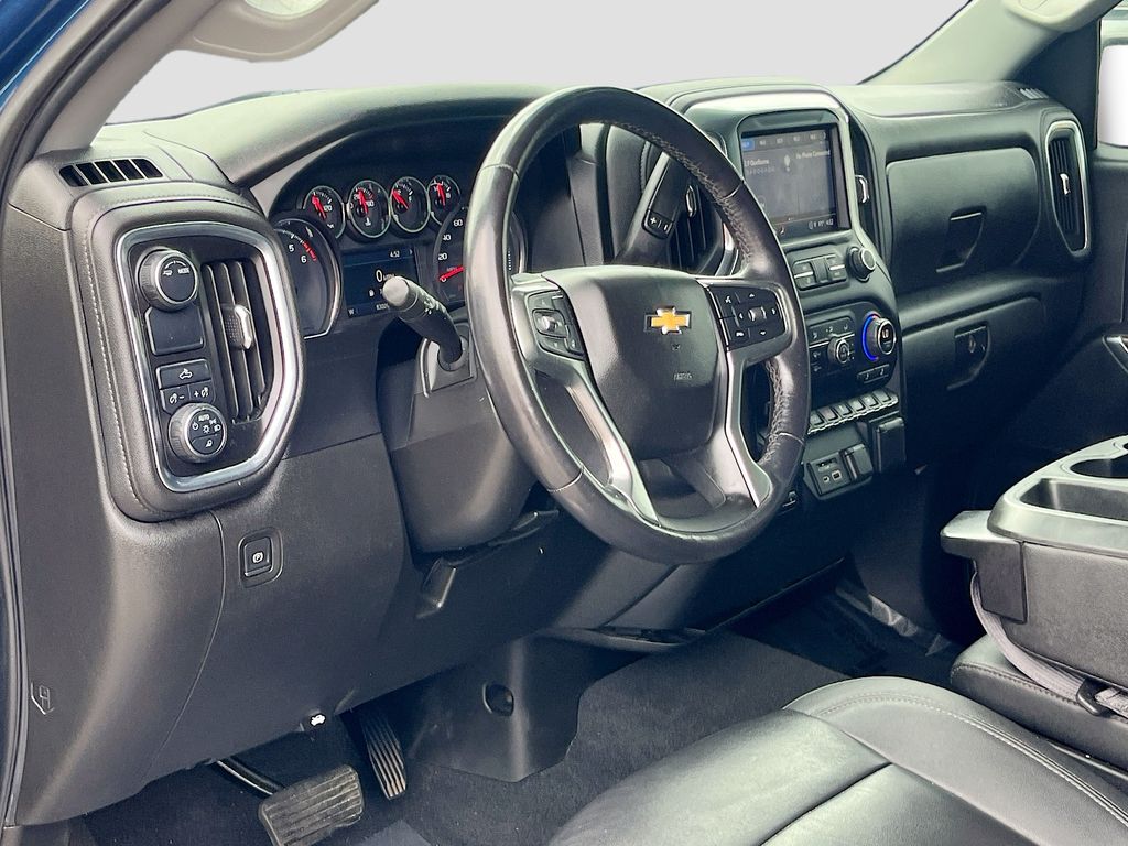 Used 2021 Blue Chevrolet LT image 9