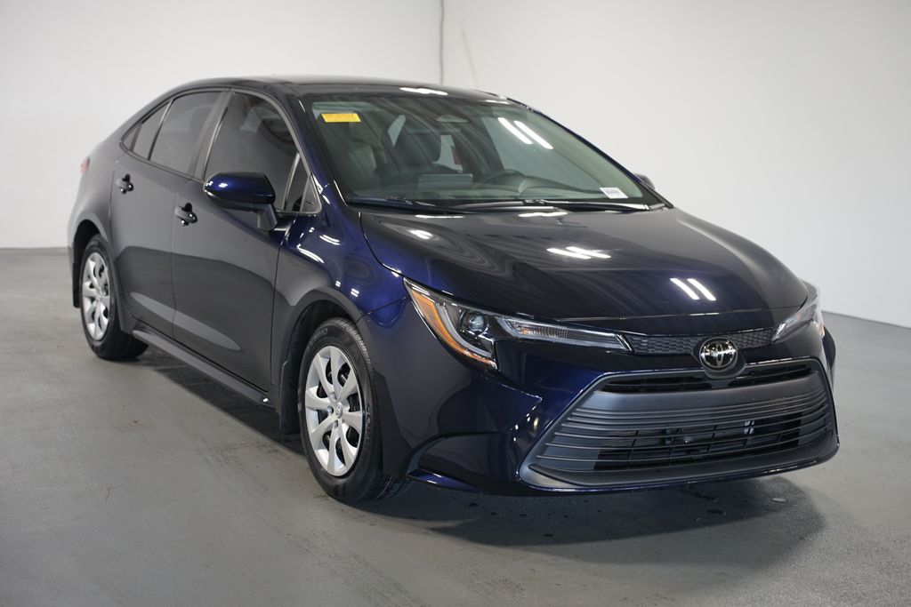 Thumbnail: 2025 Toyota Corolla - 3