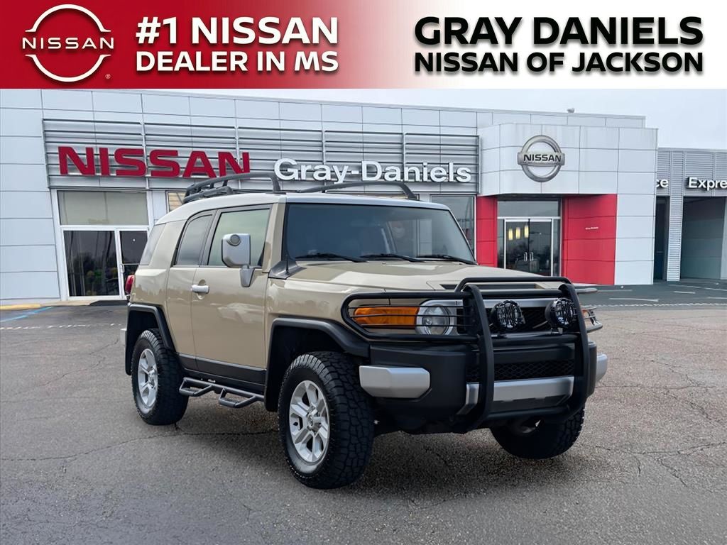 2013 Toyota FJ Cruiser 2WD