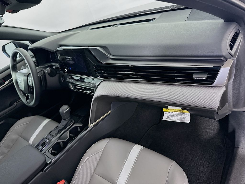 Thumbnail: 2025 Toyota Camry - 29