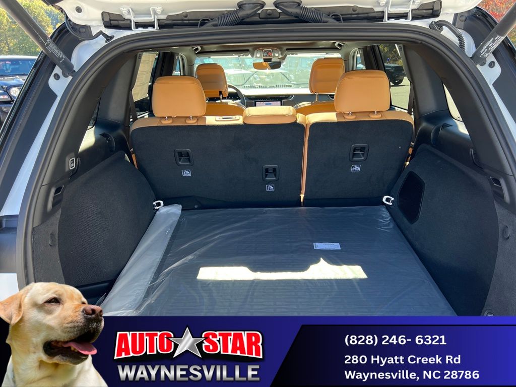 new 2025 Jeep Grand Cherokee car, priced at $57,990