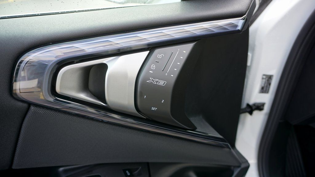 2026 BMW X3 30 - Photo 9