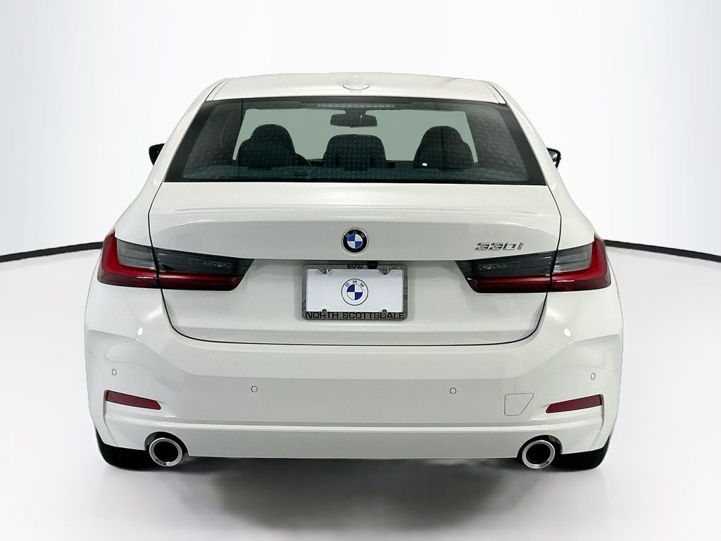 Thumbnail: 2026 BMW 3 Series - 6