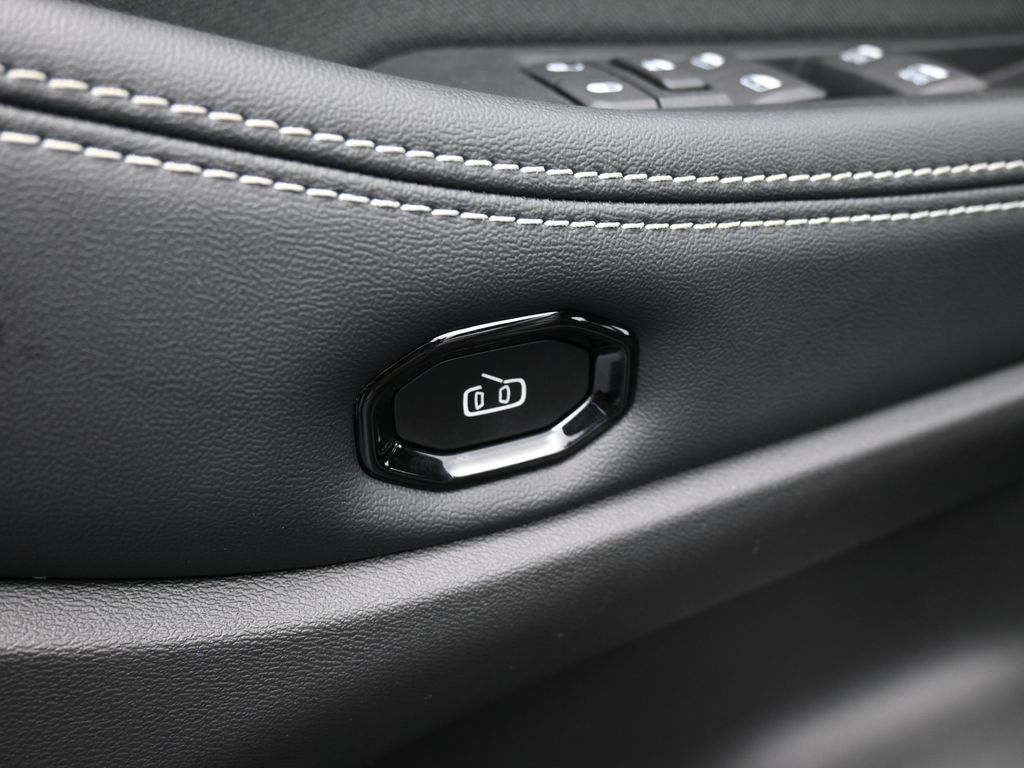 New 2026 Sting-Gray Clearcoat Jeep Laredo image 24