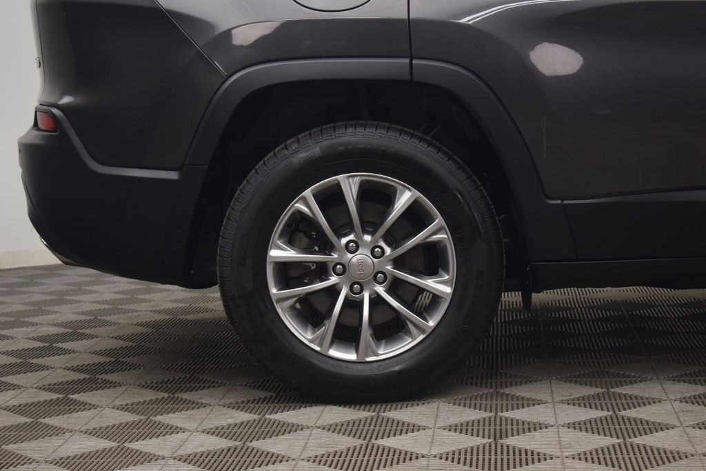 used 2019 Jeep Cherokee car, priced at $9,000