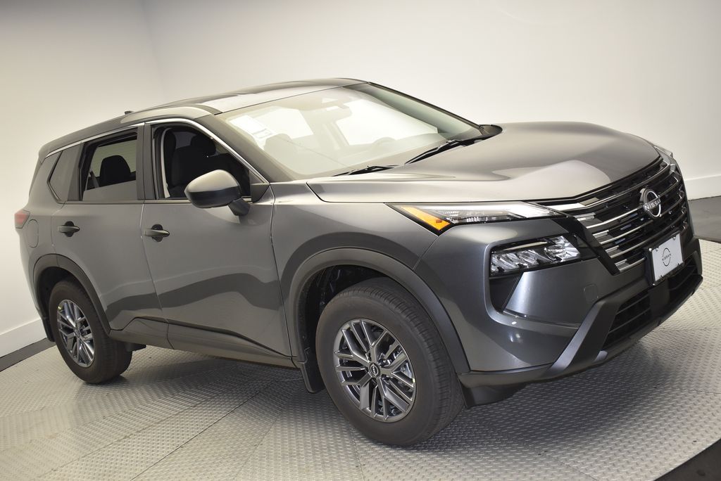 Thumbnail: 2026 Nissan Rogue - 3
