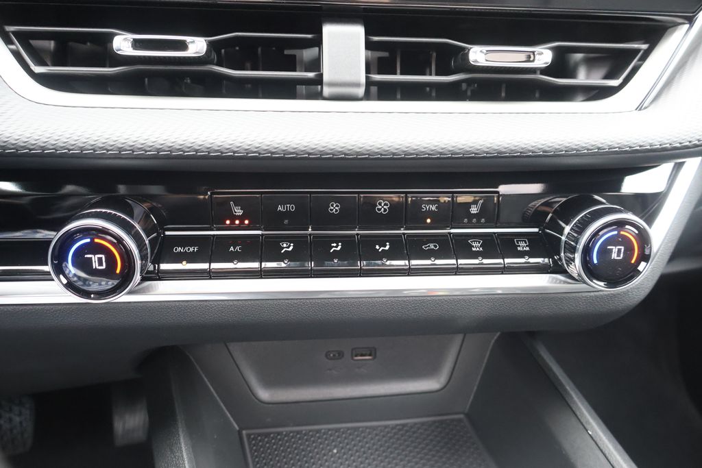 Thumbnail: 2026 Chevrolet Equinox - 30