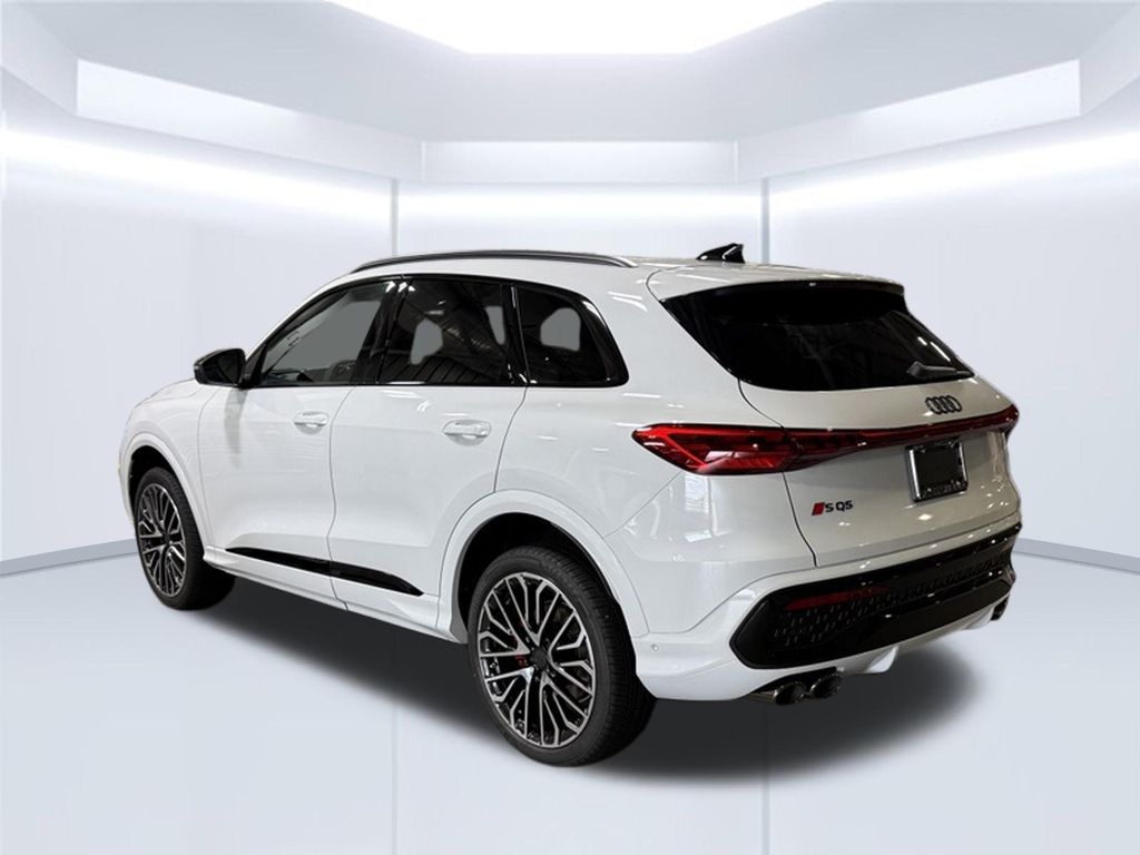 Thumbnail: 2026 Audi SQ5 - 3