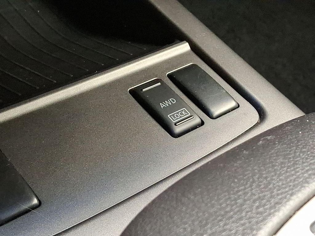 Thumbnail: 2014 Nissan Murano - 24