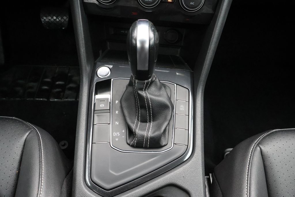 2021 Volkswagen Tiguan 2.0T 19