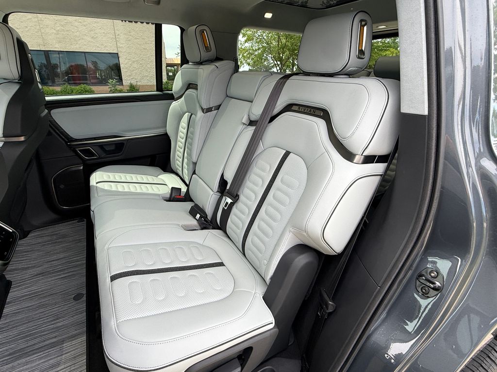Interior 17