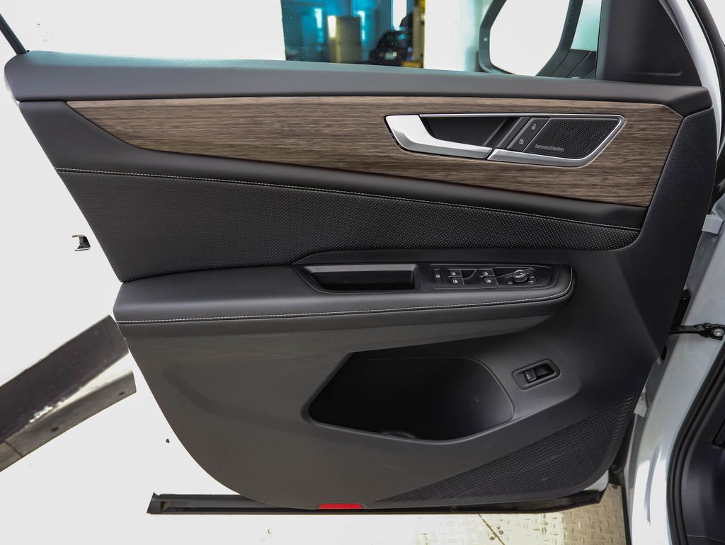 Thumbnail: 2024 Volkswagen Atlas - 9
