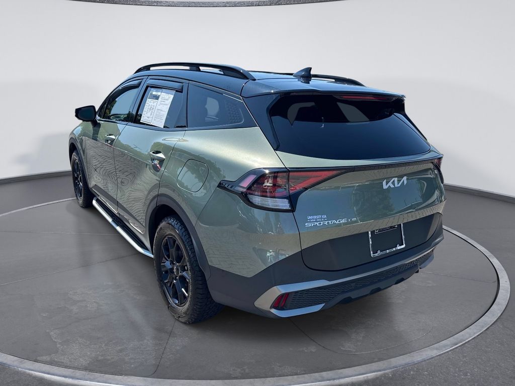 Used 2024 Green Kia X-Pro Prestige image 5