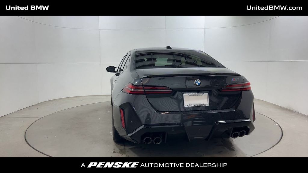 Thumbnail: 2026 BMW M5 - 7