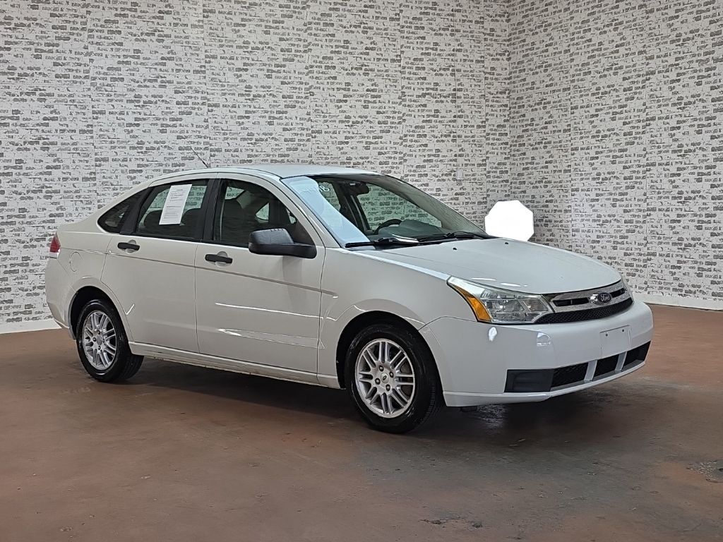 White Suede 2010 Ford Focus SE Sedan Front-Wheel Drive 4-Speed Automatic