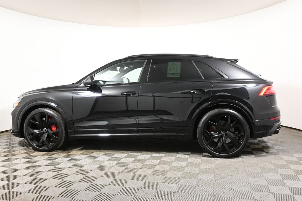Thumbnail: 2024 Audi RS Q8 - 2