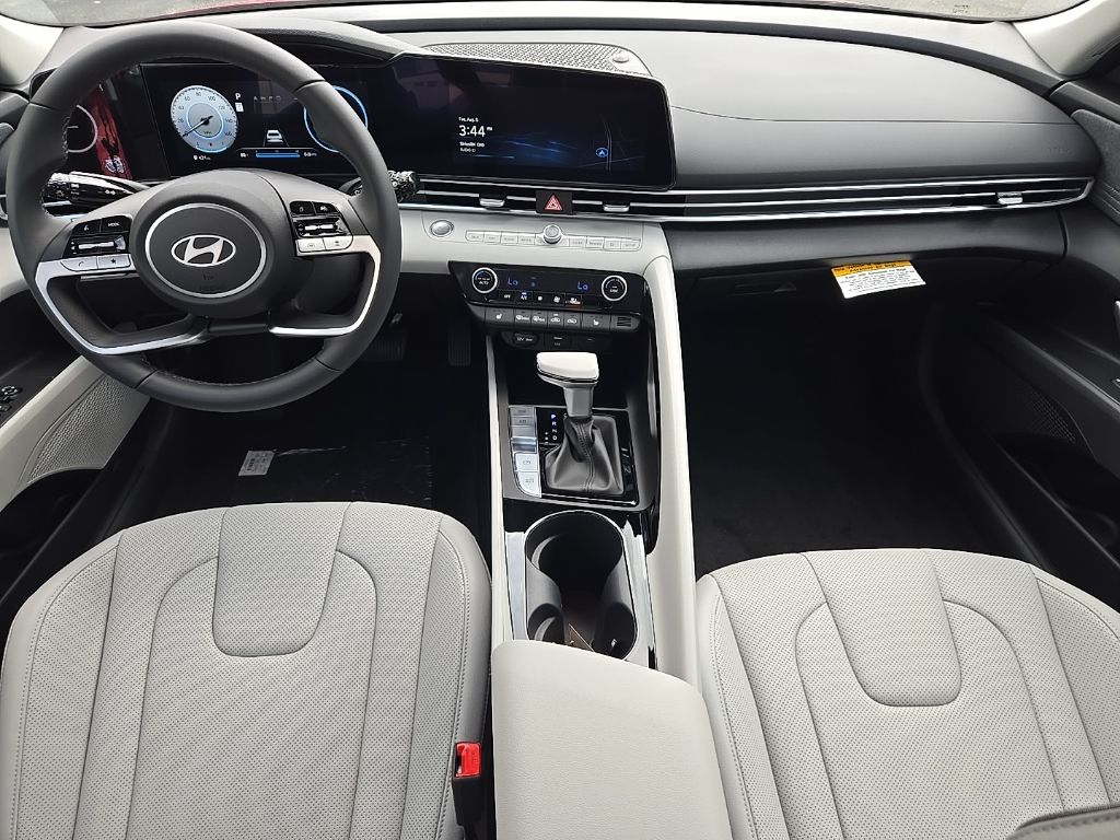 Thumbnail: 2025 Hyundai Elantra - 28