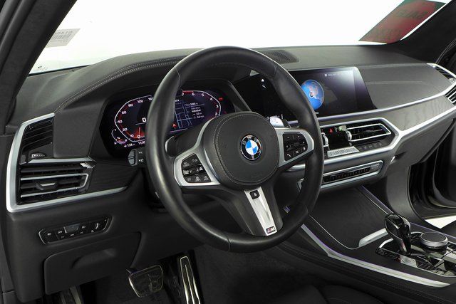 2022 BMW X7 M50i 28