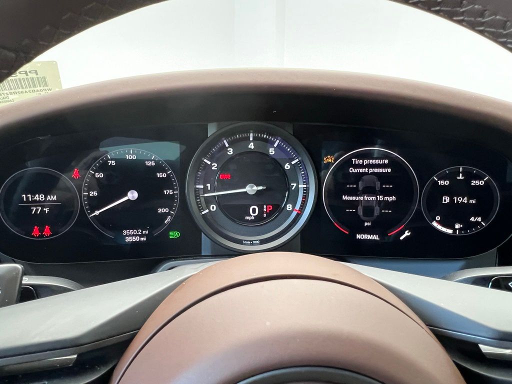 Thumbnail: 2024 Porsche 911 - 10