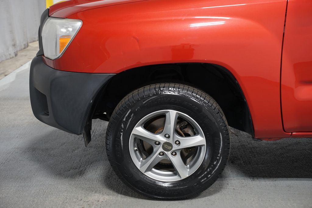 Thumbnail: 2013 Toyota Tacoma - 5
