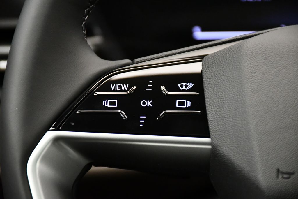 Thumbnail: 2025 Audi Q5 - 22