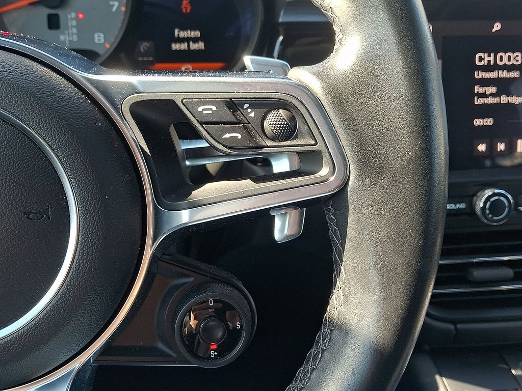 Thumbnail: 2019 Porsche Macan - 25