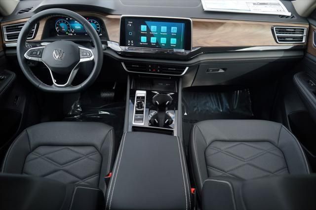 Thumbnail: 2025 Volkswagen Atlas - 8