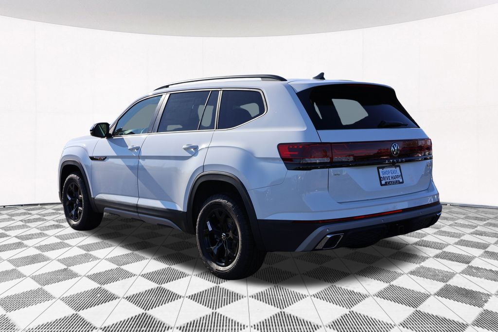 2025 Volkswagen Atlas  11