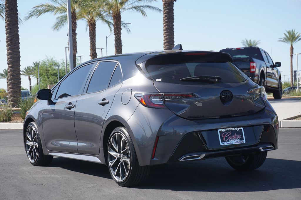 2022 Toyota Corolla Hatchback XSE 3