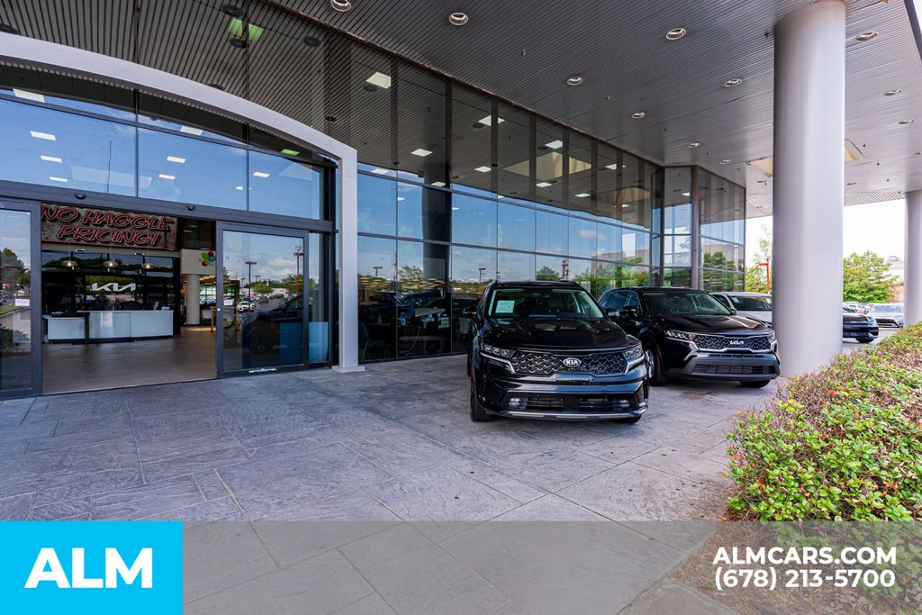 Used 2018  Tesla Long Range image 62