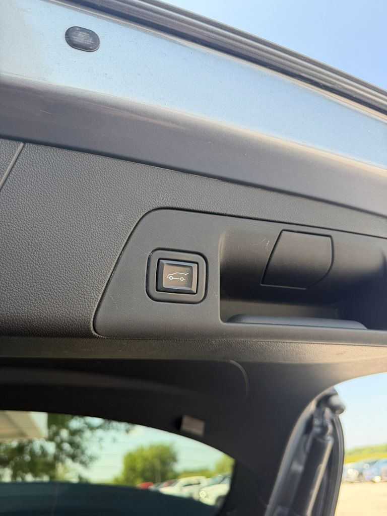 Used 2022 Buick Envision SUV