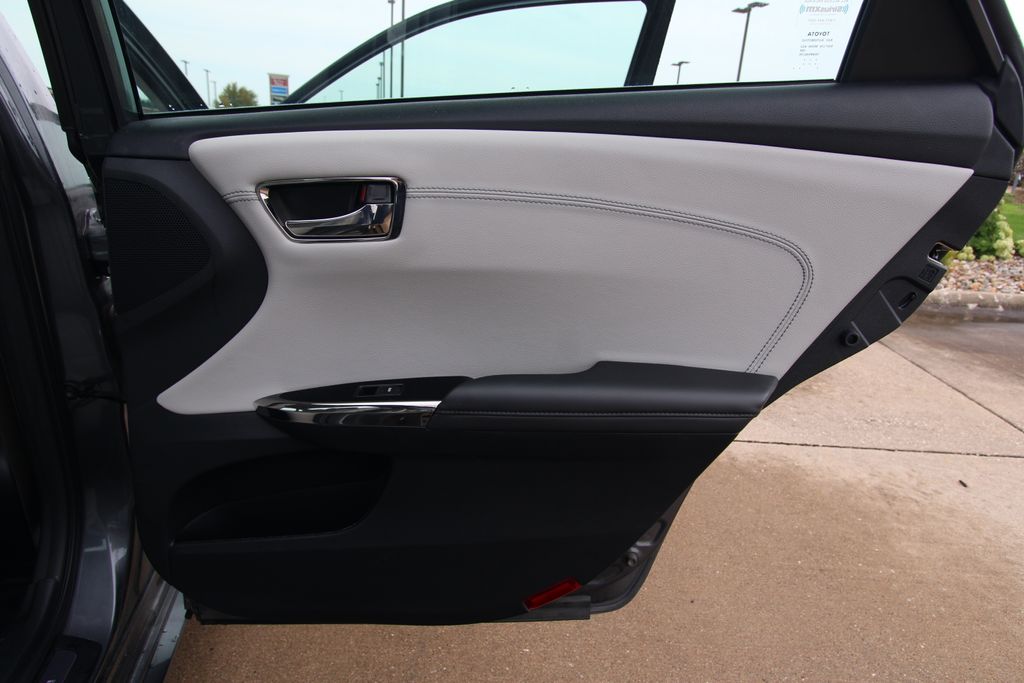 Used 2018 Toyota Avalon Sedan